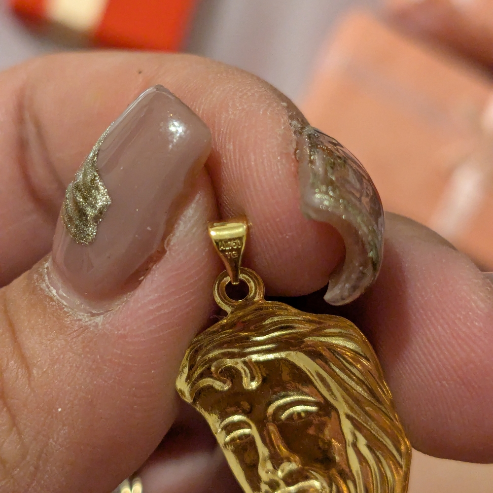 Jesus pendant With rope chain Code 750 18k Saudi Gold Pawnable Real Gold 1.2grms - Picture 8 of 8